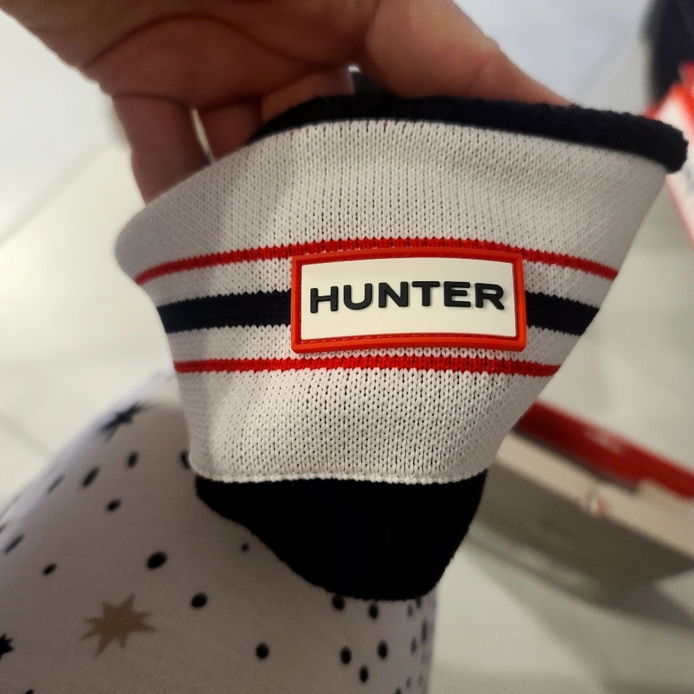 Hunter play black white and red stripe  tall boot socks  a - Picture 2 of 3